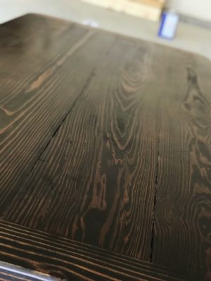 DIY FARMHOUSE TABLE